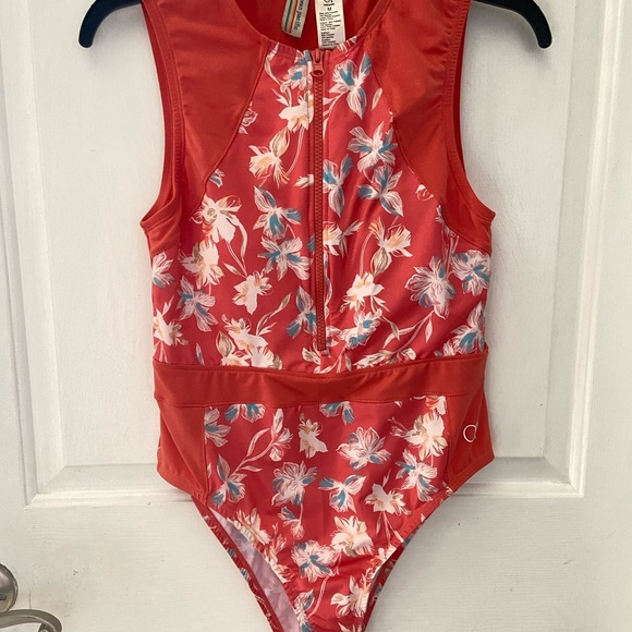 Op swimsuit - Picture 1 of 8